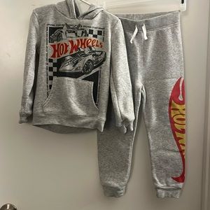 Boys hot wheels sweatsuit